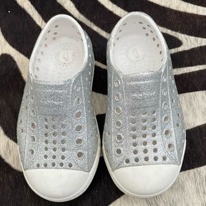 Jefferson Bling silver Glitter slip-on Native Sneakers